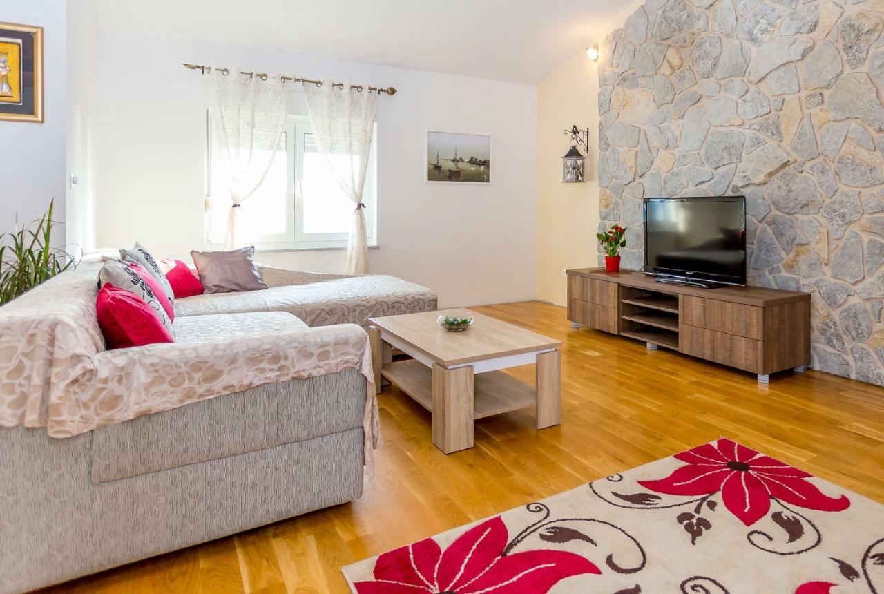 Apartment Urban Luxury Juricevic *