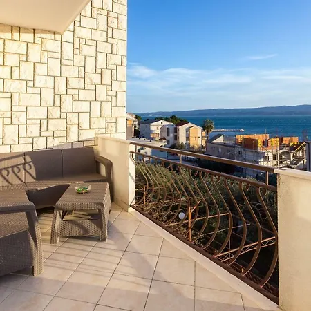 Urban Luxury Suites Juricevic Duće Buitenkant foto
